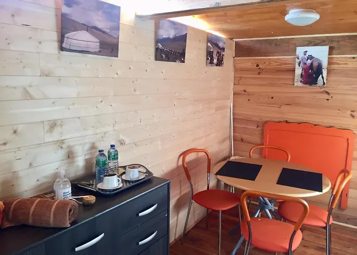 Yourte Mongole Campo de lujo Huriel