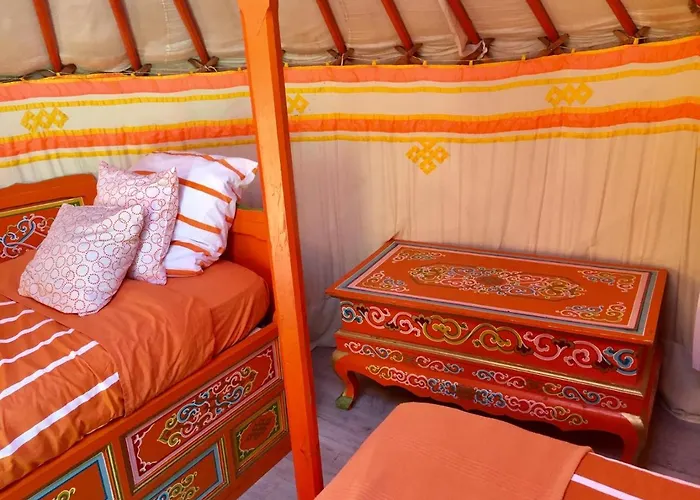 Yourte Mongole Campo de lujo Huriel